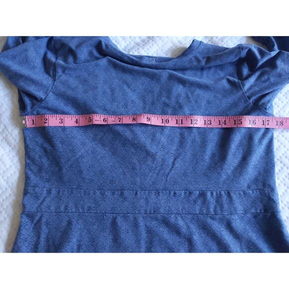 LL Bean Womens M Wrap Top 3/4 Sleeve Empire Waist Blue Tencel Blend - Picture 6 of 7